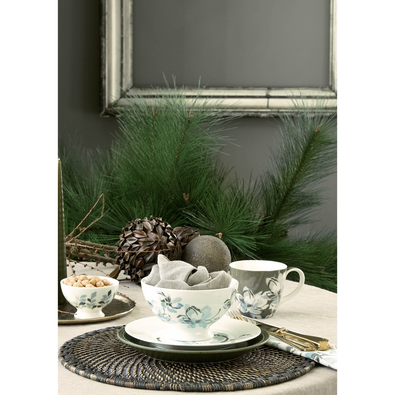 EVIA olive green puodelis su ąsele 1 EVIA olive green puodelis su ąsele 1